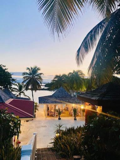 Studio Olia A P&V - Plages, Piscines Et Vue Mer! Sainte-Anne  Ngoại thất bức ảnh