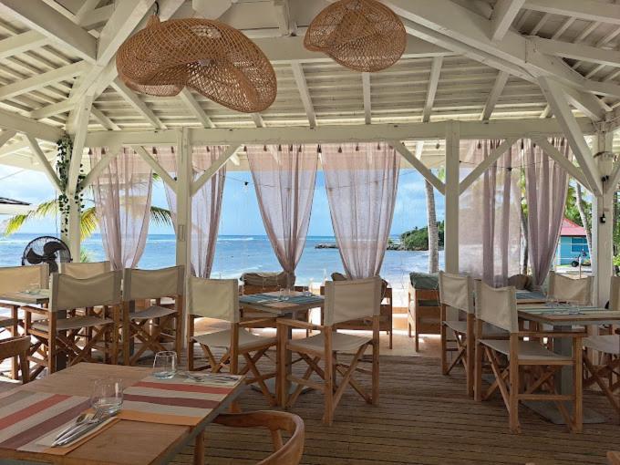 Studio Olia A P&V - Plages, Piscines Et Vue Mer! Sainte-Anne  Ngoại thất bức ảnh